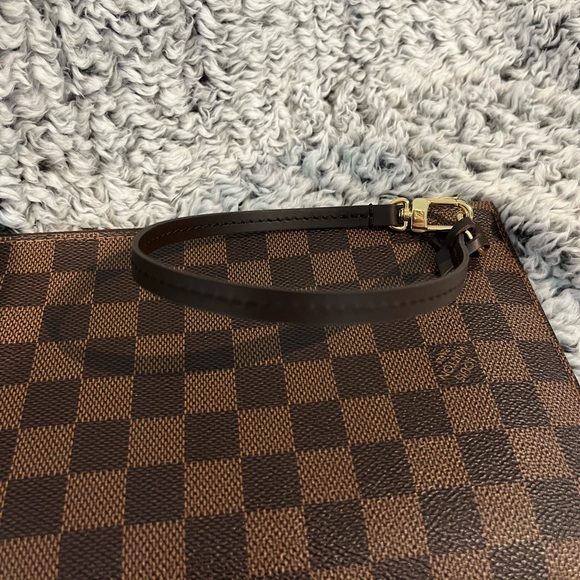 SOLD!!!!!!!     Louis Vuitton Damier Ebene Neverfull GM and Pochette - Picture 9 of 16